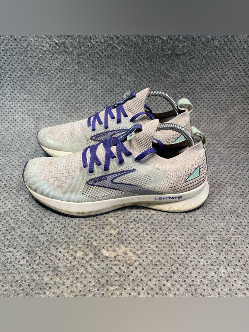 Brooks Levitate 5 Running Shoes Size 9 Women’s